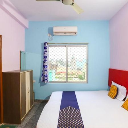 פורי Hotel Alaka מראה חיצוני תמונה